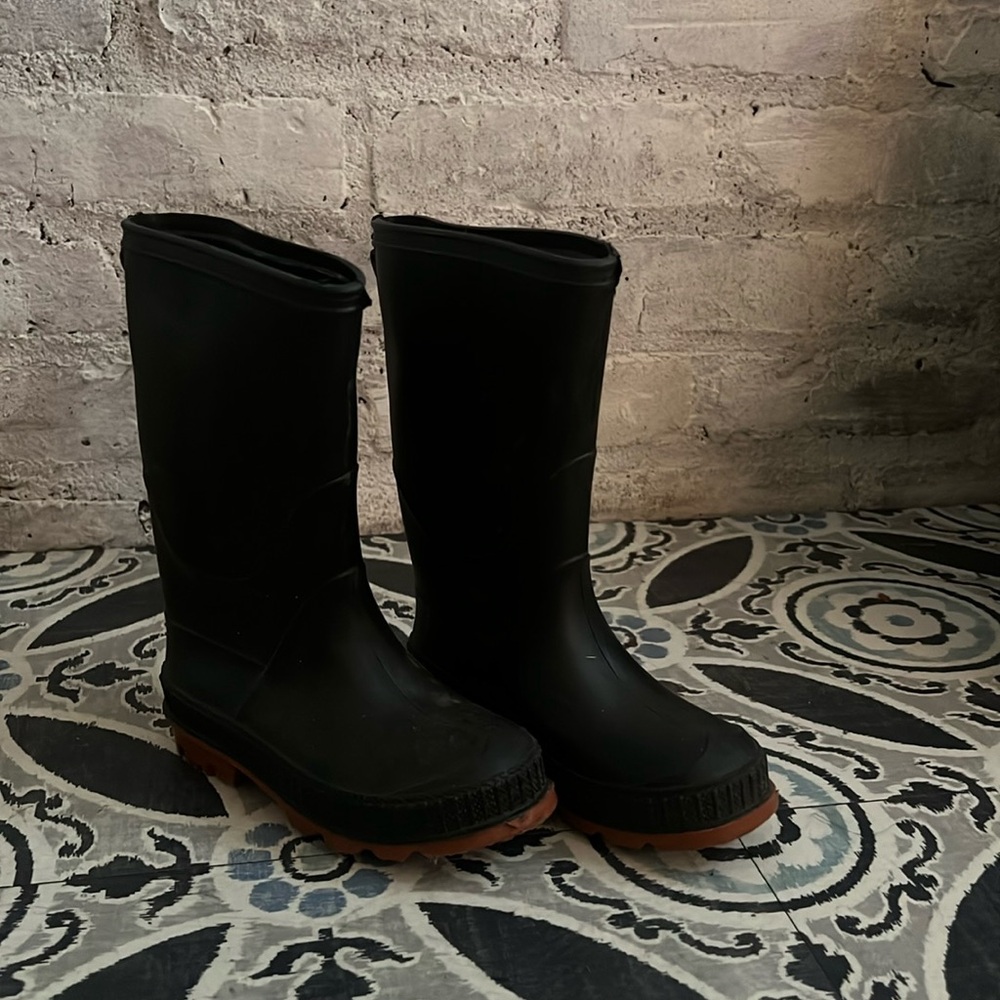 Kids rain boots